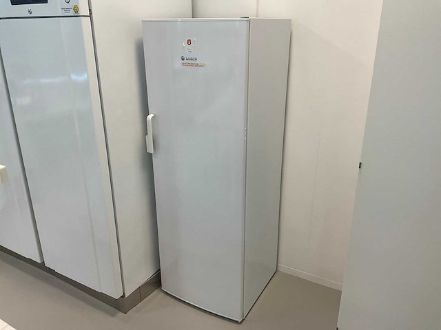 Bosch laboratorium vriezer - afbeelding 1 van  2