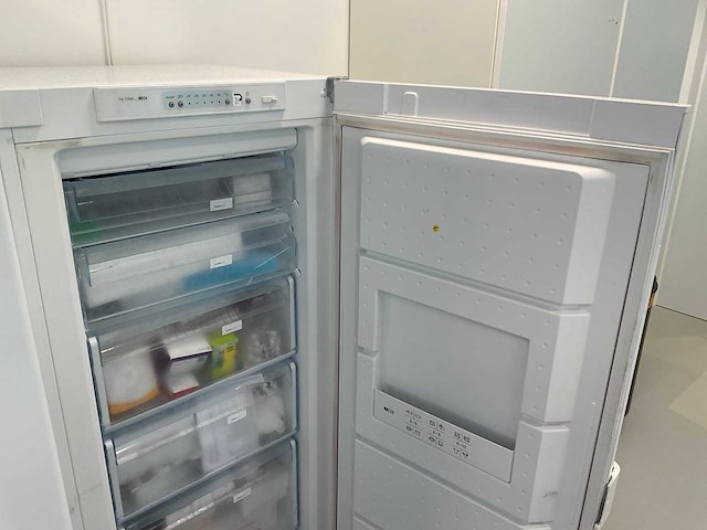 Bosch laboratorium vriezer - afbeelding 3 van  3