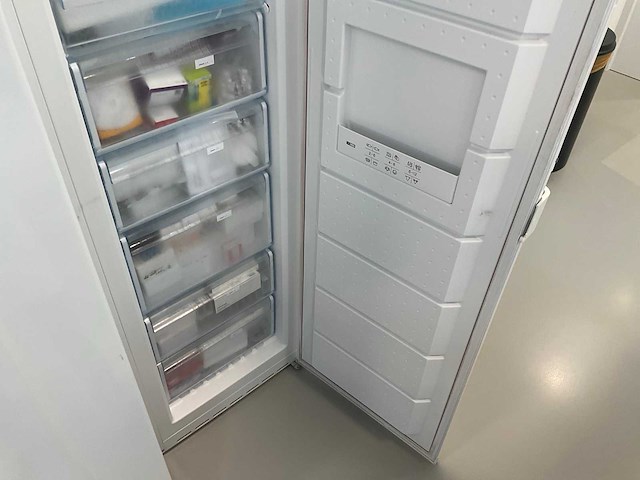 Bosch laboratorium vriezer - afbeelding 2 van  2