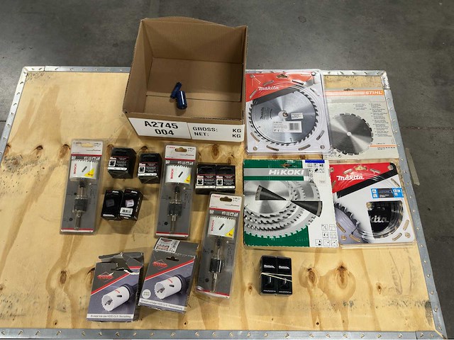 Bosch, makita en meer - partij zaag- en booraccessoires - machine accessories - afbeelding 2 van  9