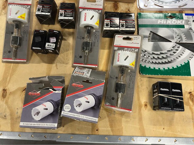 Bosch, makita en meer - partij zaag- en booraccessoires - machine accessories - afbeelding 5 van  9