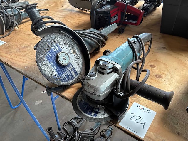 Bosch / makita haakse slijpmachine (2x) - afbeelding 1 van  2