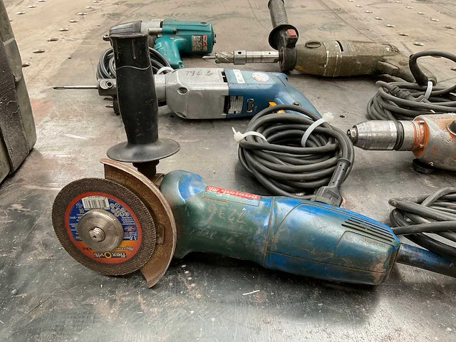 Bosch, metabo boormachines en haakse slijper - afbeelding 4 van  9