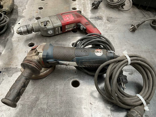 Bosch, milwaukee boormachine en haakse slijper - afbeelding 1 van  5