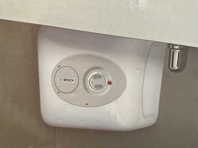 Bosch mini-tank es 2.5 tronic 3000t water heater - afbeelding 1 van  6