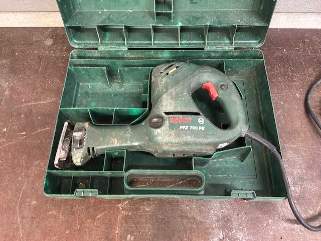 Bosch pfz 700 pe reciprozaag - afbeelding 2 van  7