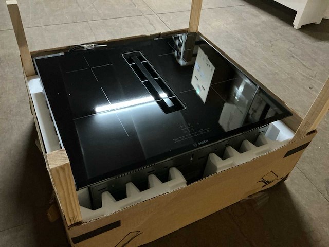 Bosch pie695b15e kookplaat met afzuiging - afbeelding 1 van  9