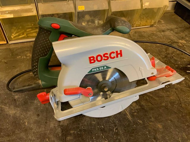 Bosch pks 55a cirkelzaagmachine - afbeelding 2 van  4