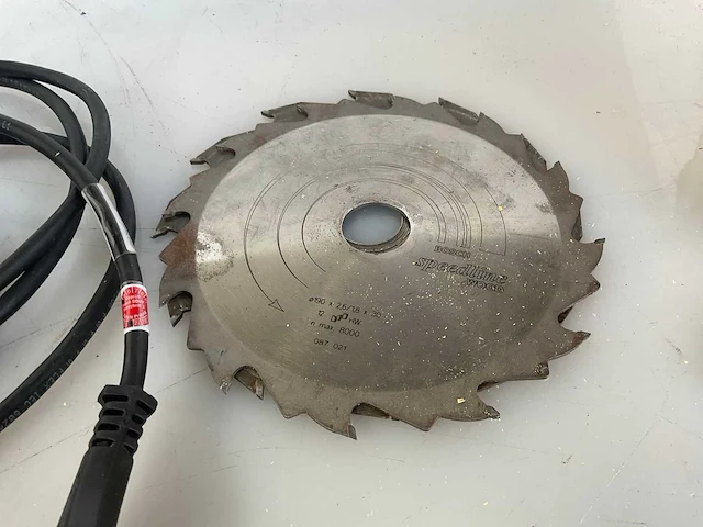 Bosch pks 66 ce cirkelzaagmachine - afbeelding 6 van  6