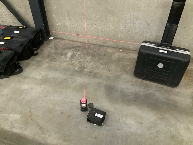 Bosch pll 360 kruislaser - afbeelding 3 van  3