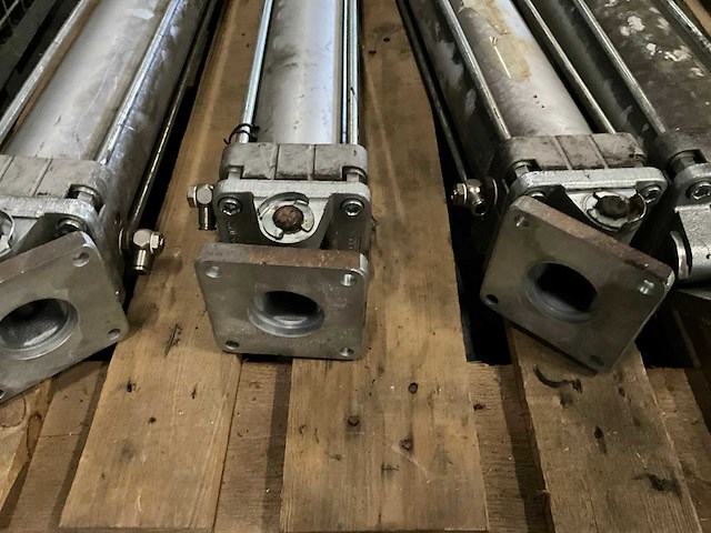 Bosch pneumatische cilinder (4x) - afbeelding 7 van  7