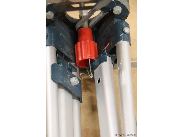 Bosch pro bouwstatief bt 150 0601096b00 - afbeelding 3 van  4