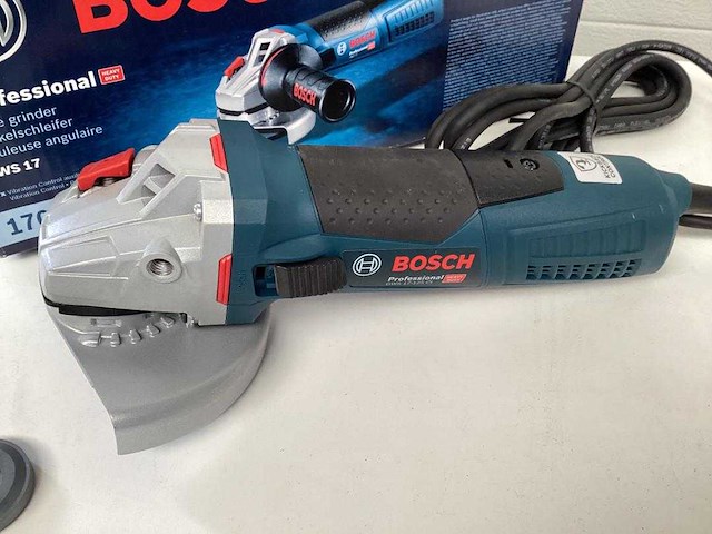 Bosch professional - haakse slijpmachine - afbeelding 3 van  4