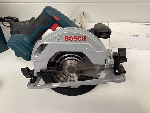 Bosch professional 18v-57 g cirkelzaagmachine - afbeelding 2 van  6