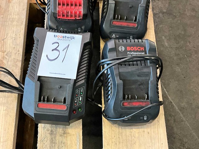 Bosch professional acculader en accu’s (6x) - afbeelding 5 van  5