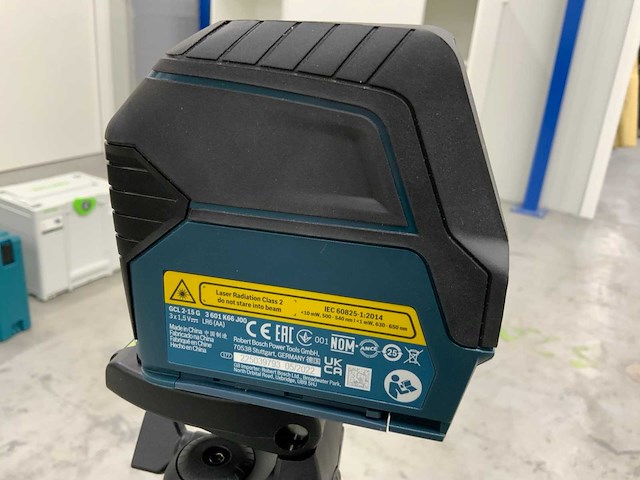 Bosch professional gcl 2-15 g kruislijn laser met statief - afbeelding 2 van  7