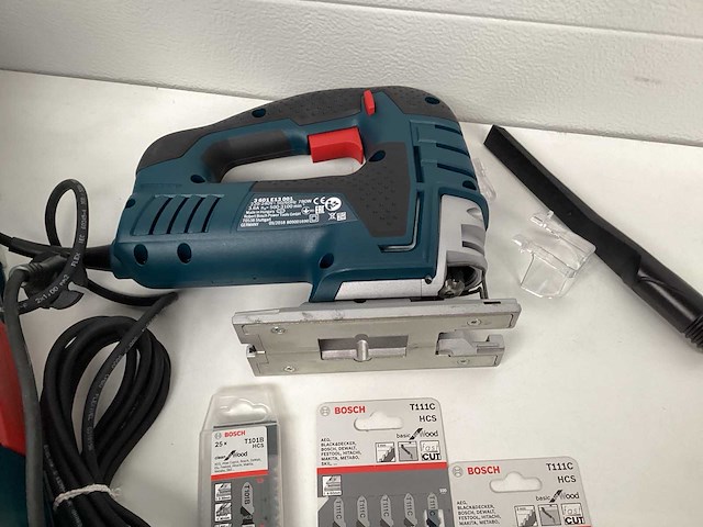 Bosch professional gst 150 bce decoupeerzaag - afbeelding 4 van  5