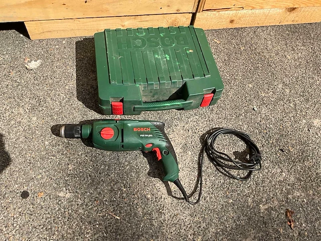 Bosch psb 700 2re boormachine - afbeelding 1 van  2
