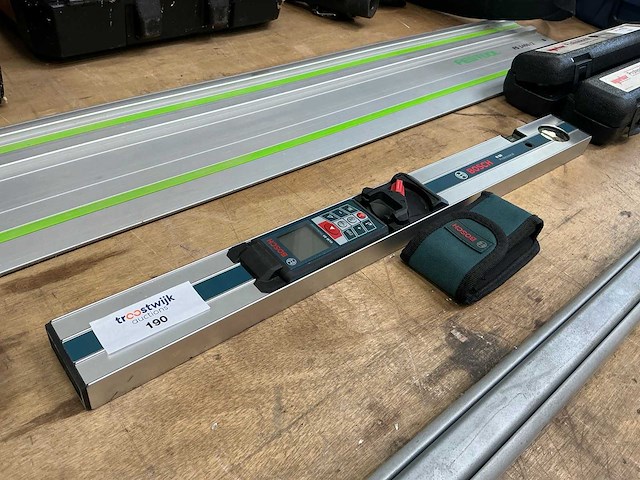 Bosch r 60 waterpas met laserafstandsmeter - afbeelding 1 van  3