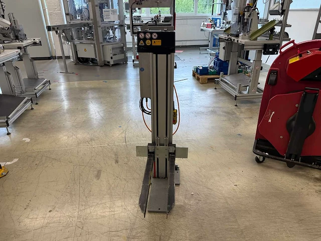 Bosch rexroth - 2018 - elektrische goederen lift - kisten heffer - afbeelding 5 van  12
