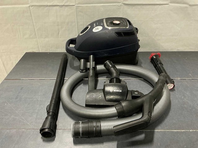 Bosch serie 6 bagged stofzuiger - afbeelding 2 van  7