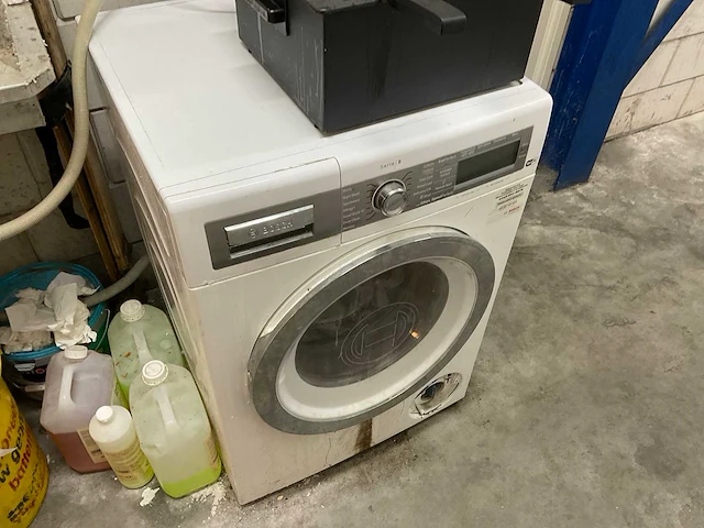 Bosch serie 8 wasmachine - afbeelding 1 van  2
