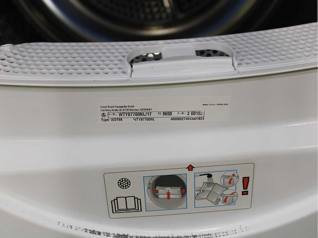 Bosch serie|8 i-dos wasmachine & bosch homeprofessional selfcleaning condenser wasdroger - afbeelding 8 van  8