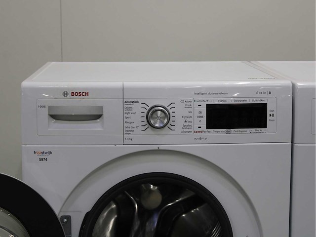 Bosch serie|8 i-dos wasmachine & bosch serie|8 selfcleaning condenser wasdroger - afbeelding 3 van  8