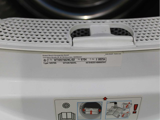 Bosch serie|8 i-dos wasmachine & bosch serie|8 selfcleaning condenser wasdroger - afbeelding 8 van  8