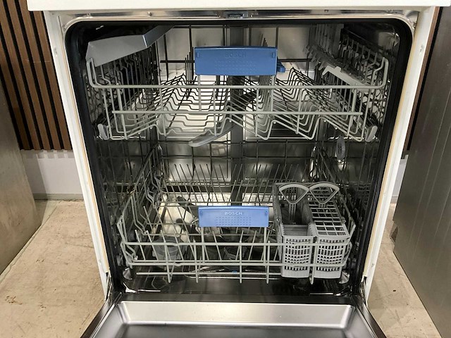 Bosch sgs85m22eu/55 vrijstaande vaatwasser - afbeelding 4 van  5