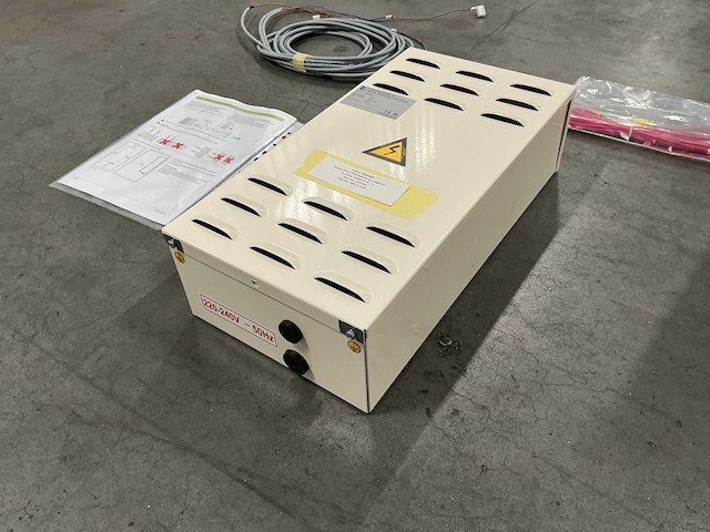 Bosch single fase elektrische back-up - afbeelding 4 van  8