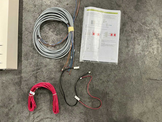 Bosch single fase elektrische back-up - afbeelding 6 van  8