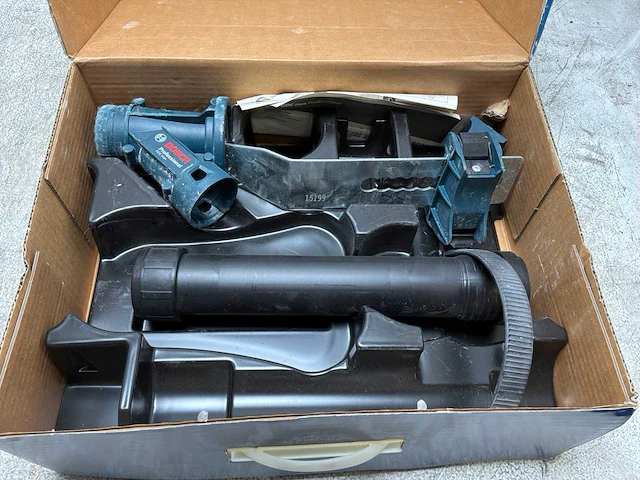 Bosch stofafzuiging adapter voor breekhamer t/m 11kg - afbeelding 1 van  6