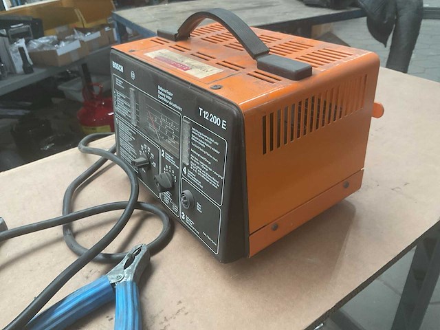 Bosch t 12 200 e battery- tester - afbeelding 1 van  4