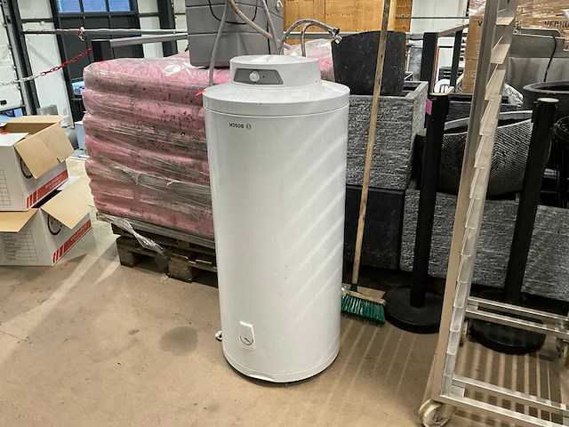 Bosch tronic 4000 t elektrische boiler - afbeelding 1 van  4