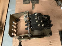 Bosch ventielenblok - afbeelding 2 van  3