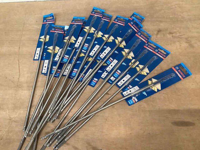 Bosch verlengde speedboor voor hout, 8x400 mm (18x) - afbeelding 1 van  4