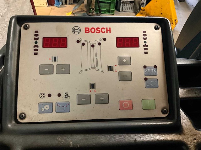 Bosch wbe 4110 banden balanceerapparaat - afbeelding 7 van  8