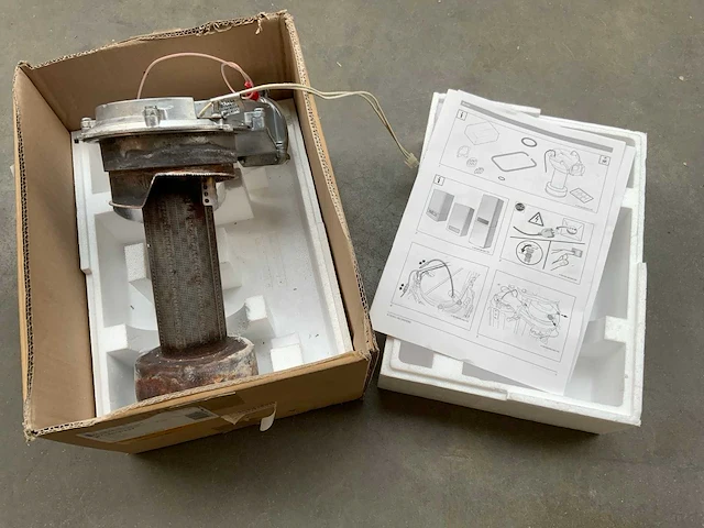 Bosch/nefit ketel brander - afbeelding 1 van  4