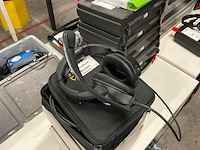 Bose b30 koptelefoon (3x) - afbeelding 3 van  4