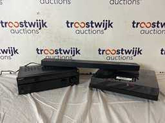 Bose soundbar | sony receiver | sony platenspeler - afbeelding 1 van  3