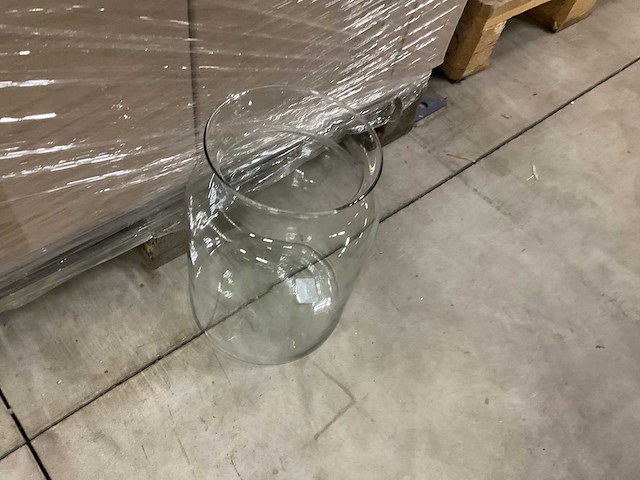 Böse vazen - afbeelding 4 van  5