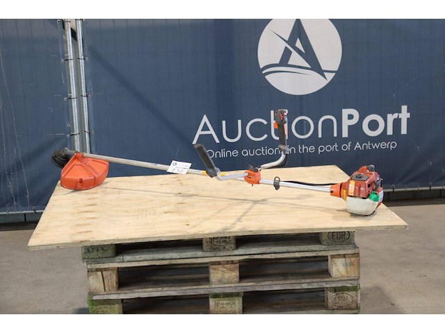 Bosmaaier husqvarna 325r benzine 2002 - afbeelding 1 van  1