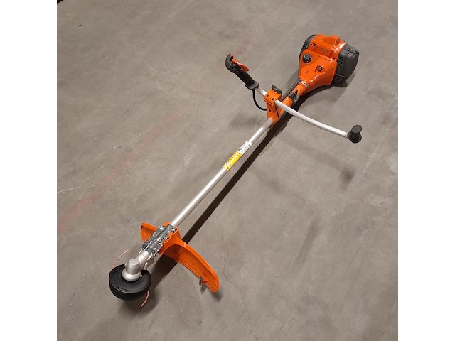 Bosmaaier, husqvarna, 545fx, met draadkop en zaagschijf - afbeelding 1 van  12