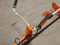 Bosmaaier, husqvarna, 545fx, met draadkop en zaagschijf - afbeelding 10 van  12