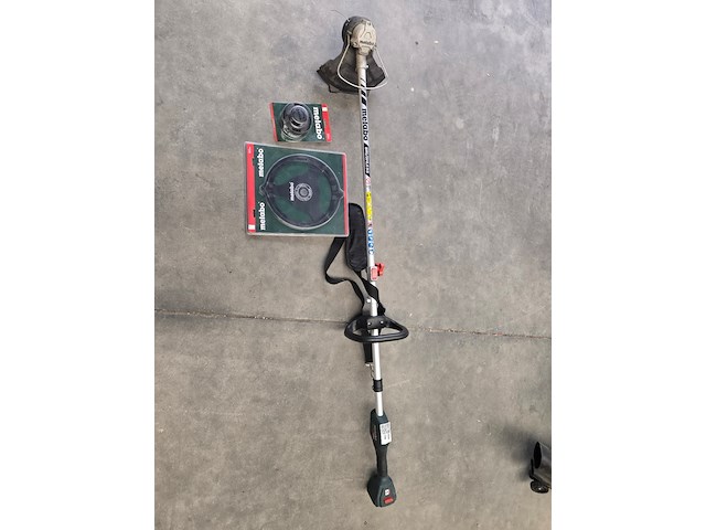 Bosmaaier met accessoires metabo, rtd 18 ltx bl 30 - afbeelding 1 van  10
