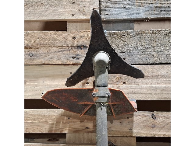 Bosmaaier met driehoeksmes, stihl, fs550 - afbeelding 3 van  9