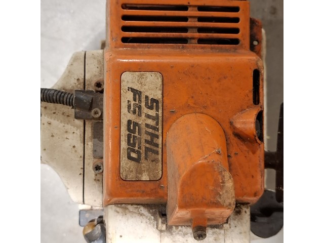 Bosmaaier met driehoeksmes, stihl, fs550 - afbeelding 8 van  9