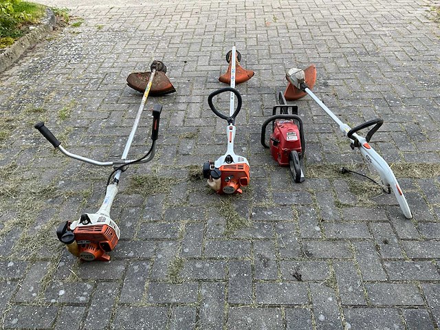 Bosmaaiers / kettingzaag (4x) - afbeelding 6 van  13