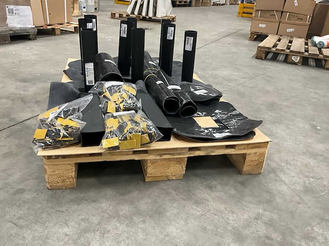 Bosscover pallet diverse dakmaterialen (28x) - afbeelding 20 van  26
